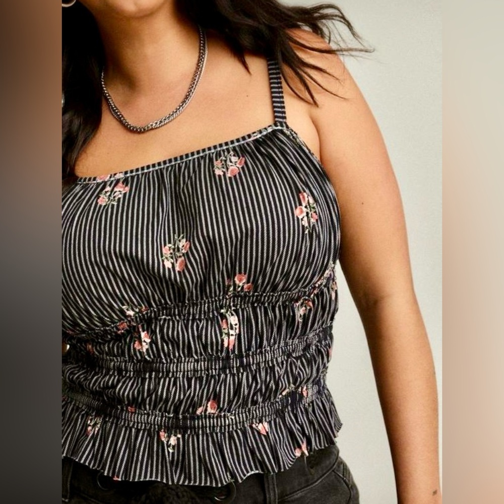 Torrid Festi Black Floral Smocked Crop Cami - Size 3X - NWT! - Picture 6 of 11